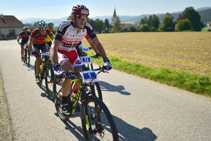 ZÃ¶ger und Zink gewinnen Saisonfinale in Krumbach