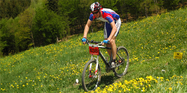 Wir gratulieren Christoph sehr herzlich und wÃ¼nschen ihm eine erfolgreiche Saison 2013! Sein altes Bike (Archivbild) kann ab sofort auf eBay ersteigert werden.
